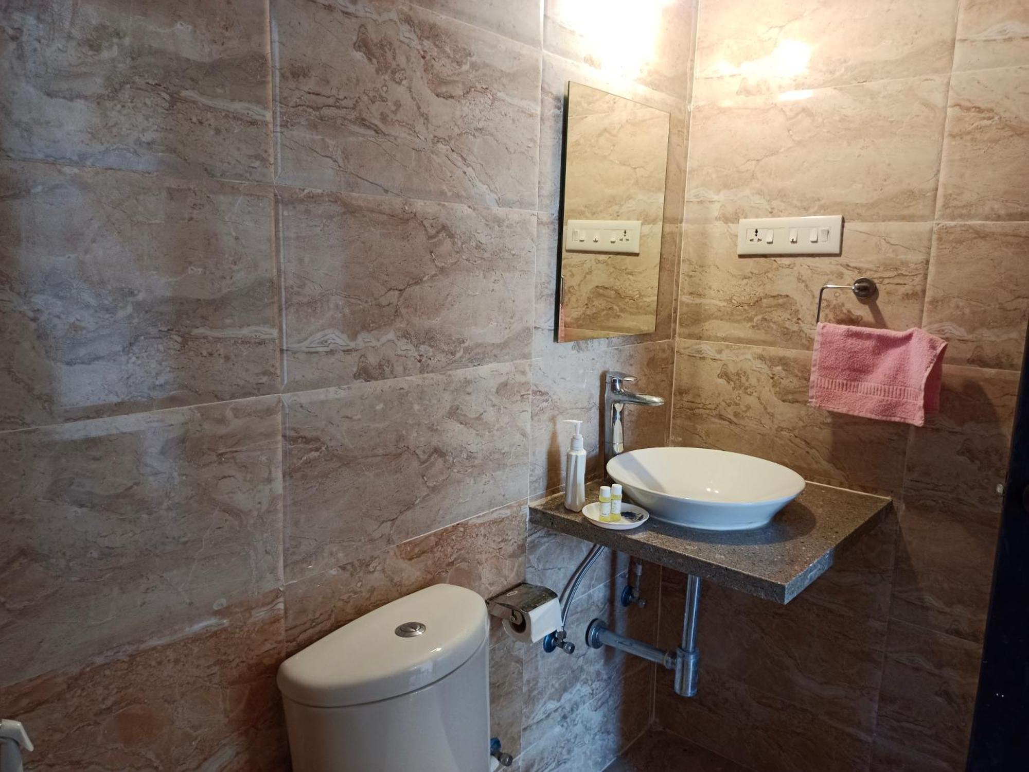 Ronnie'S Studio Apartment 아르포라 외부 사진